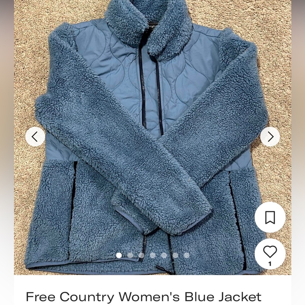 Brand NWOT Free country quilt/fleece coat!
